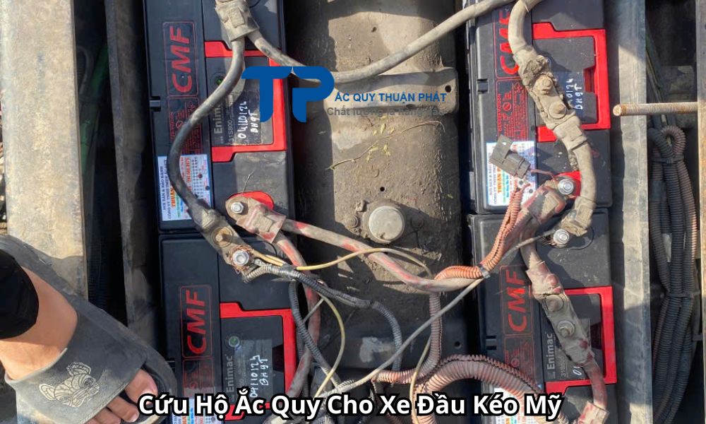 Cứu Hộ Ắc Quy Cho Xe Đầu Kéo Mỹ