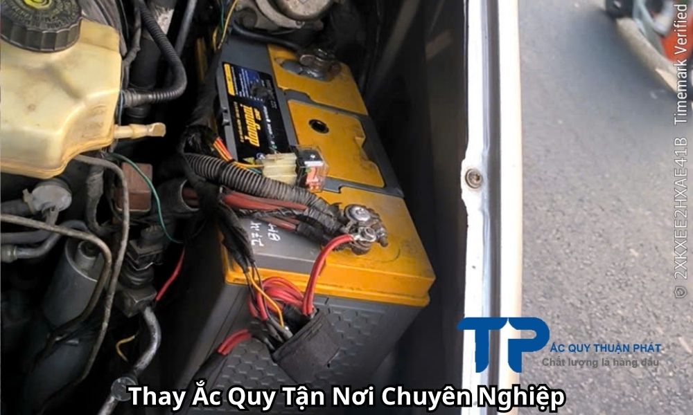 Thay Ắc Quy Tận Nơi Chuyên Nghiệp